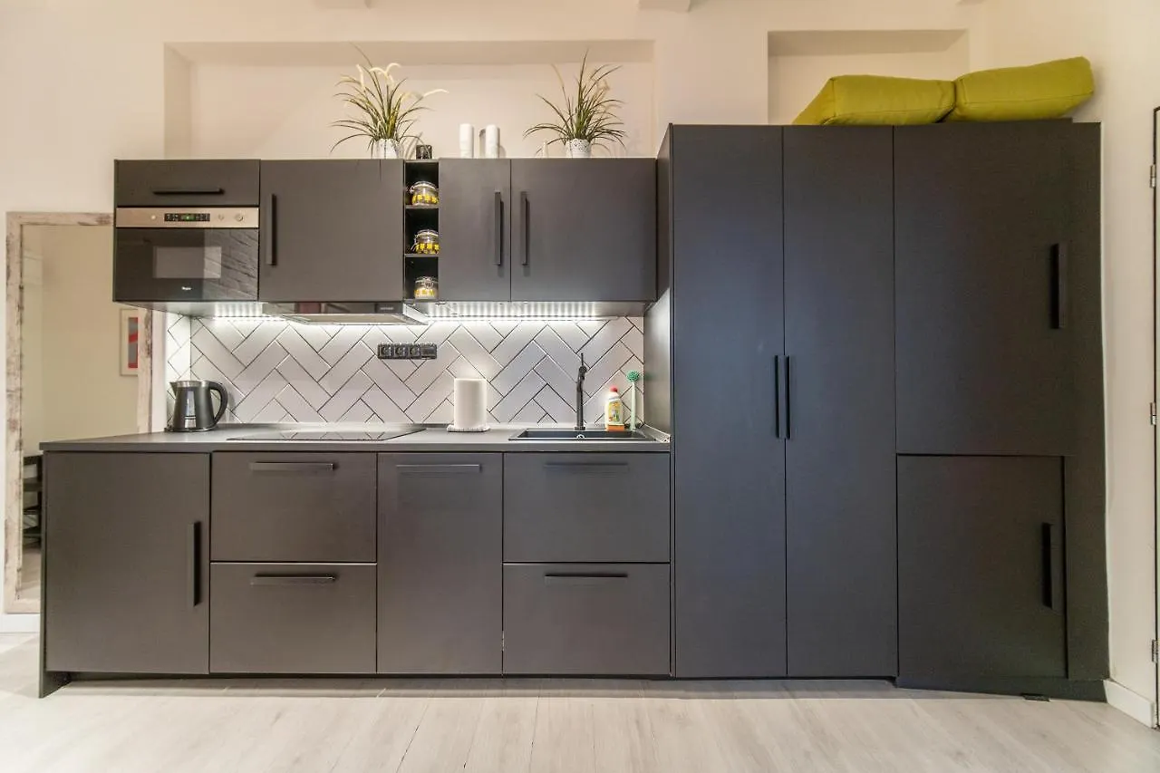 Sunny Central Apartment On Wenceslas Square By Easybnb Praga