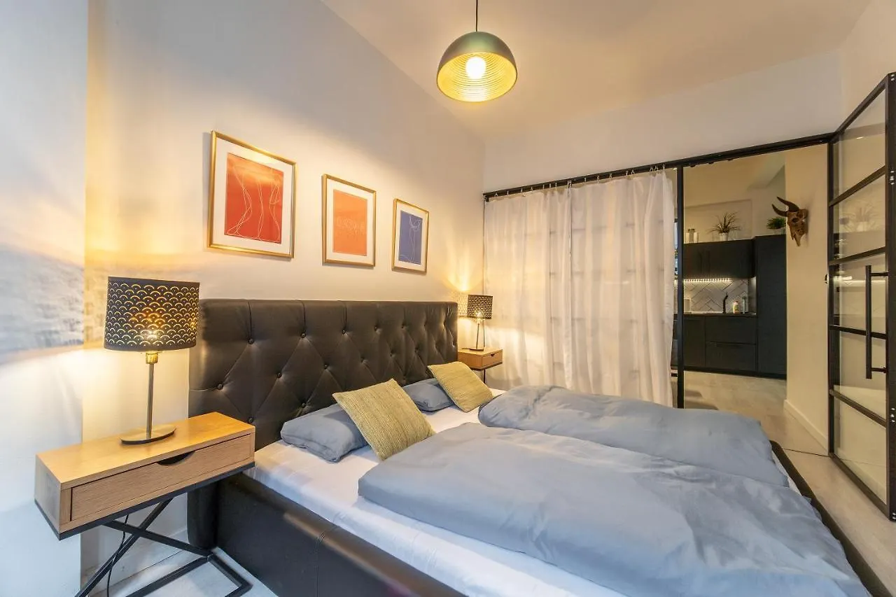 Sunny Central Apartment On Wenceslas Square By Easybnb Praga Repubblica Ceca